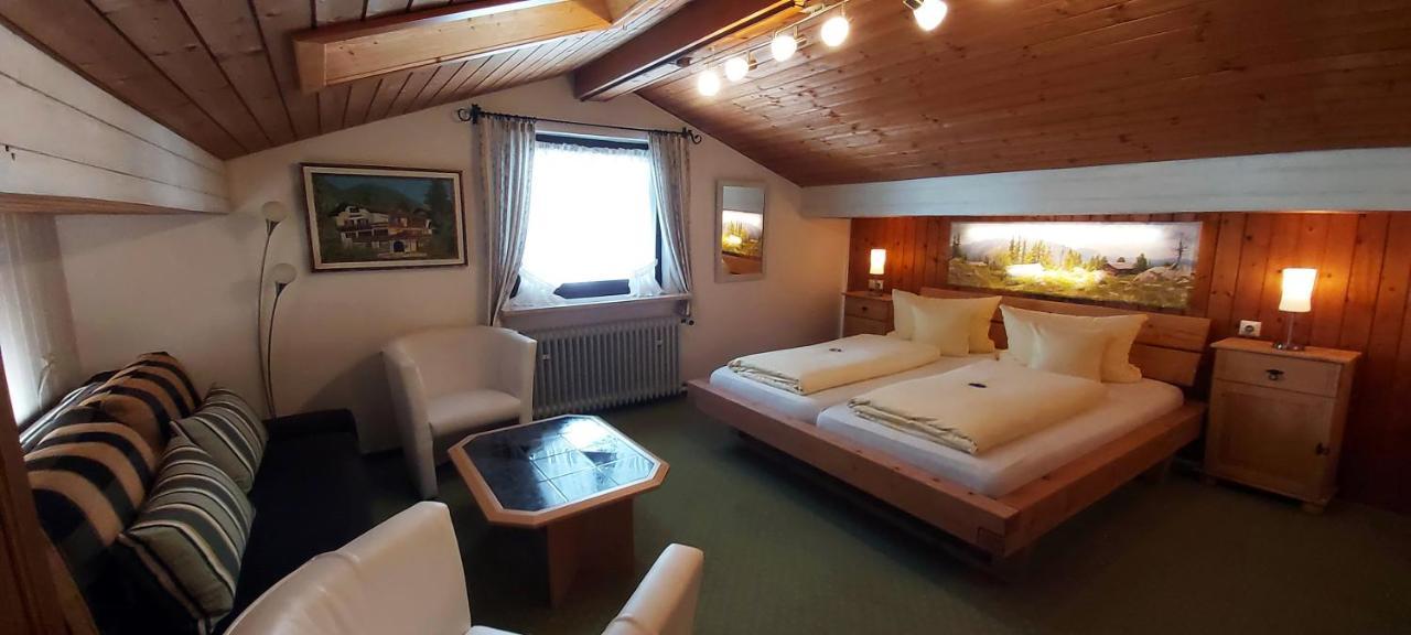 רוהפולדינג Hotel - Pension - Heidelberg Inkl. Chiemgaukarte מראה חיצוני תמונה